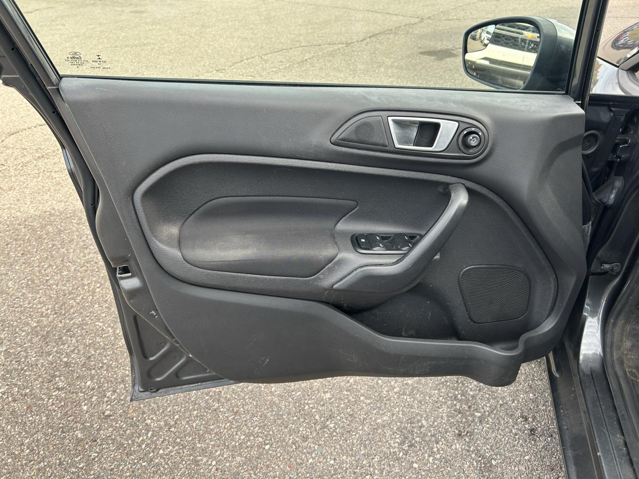 Ford Fiesta 5dr HB SE 2016