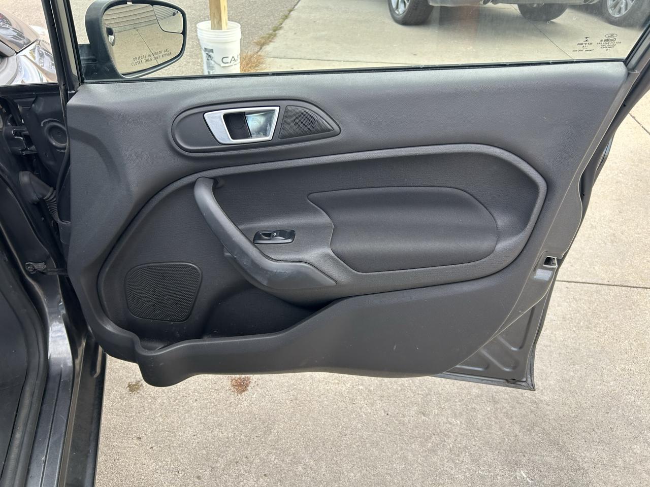 Ford Fiesta 5dr HB SE 2016