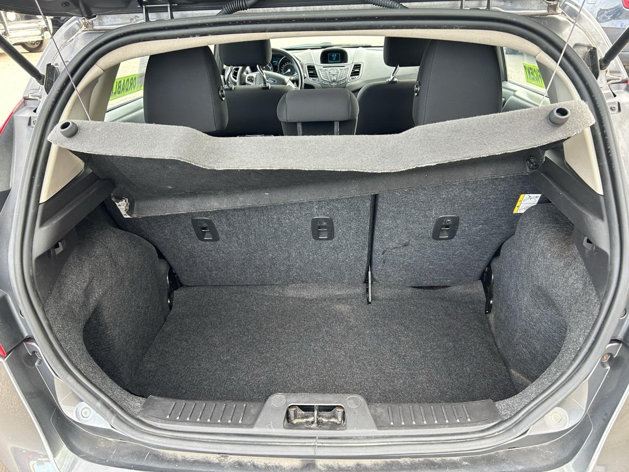 Ford Fiesta 5dr HB SE 2016