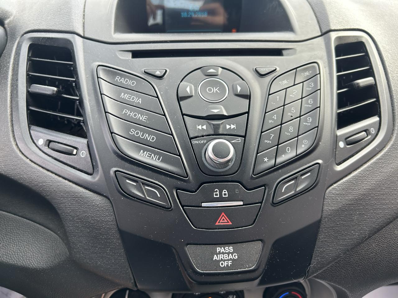 Ford Fiesta 5dr HB SE 2016