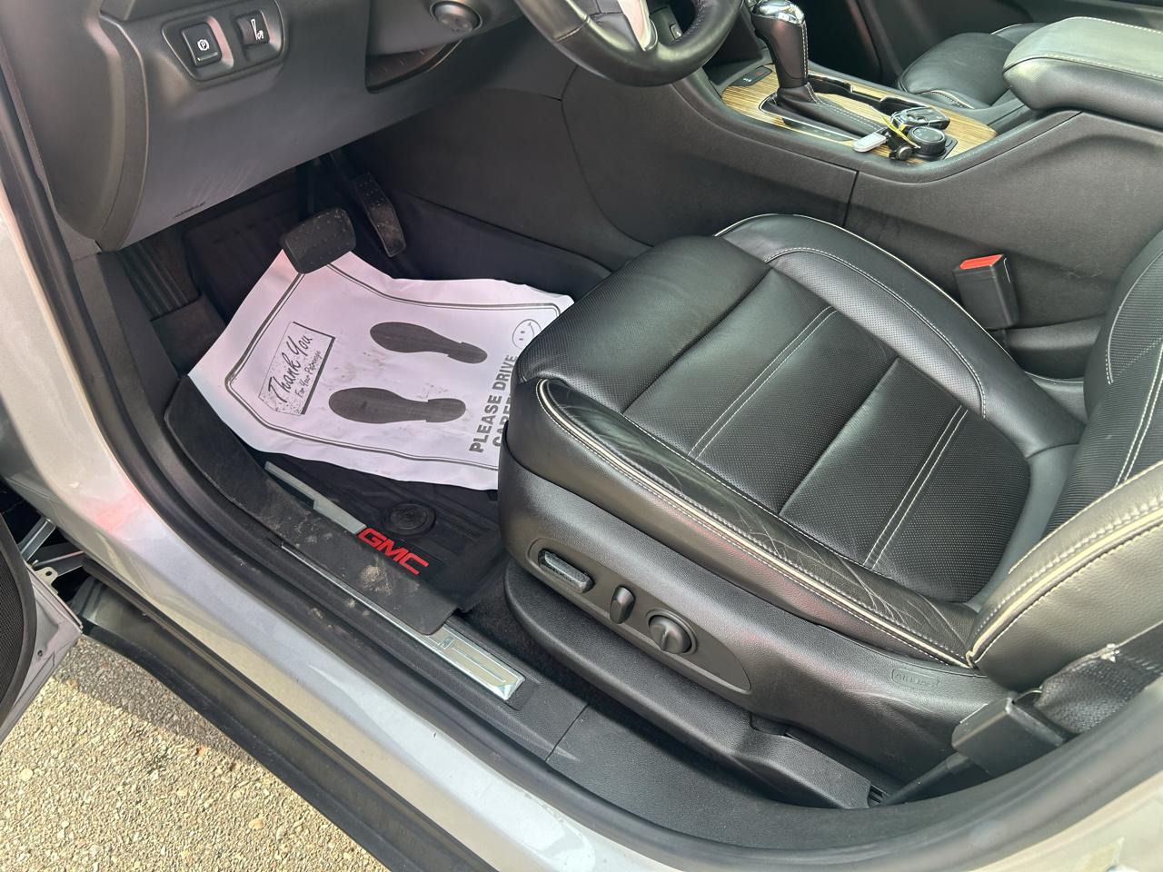 GMC Acadia AWD 4dr Denali 2017