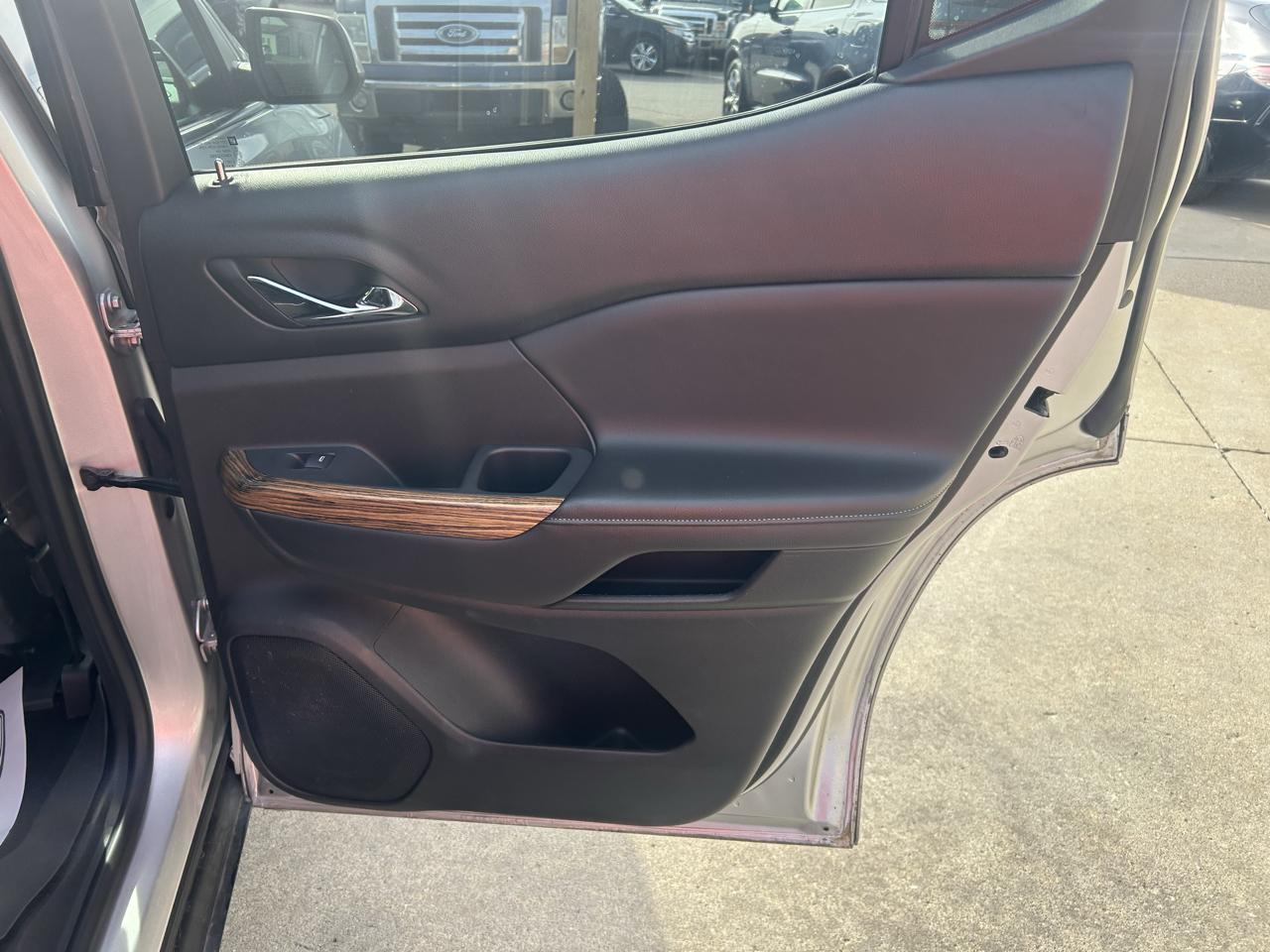 GMC Acadia AWD 4dr Denali 2017