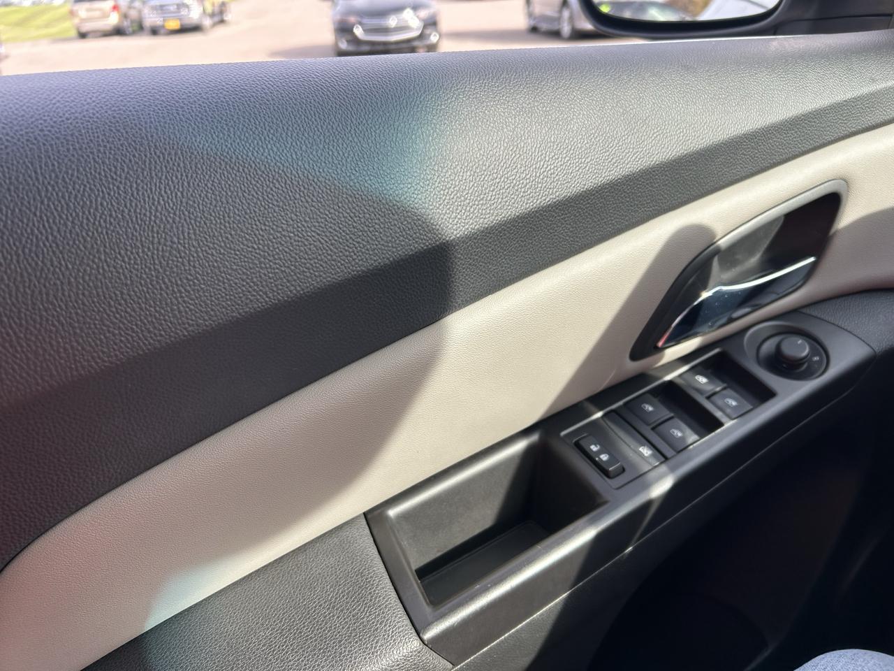 Chevrolet Cruze 4dr Sdn Auto 1LT 2015