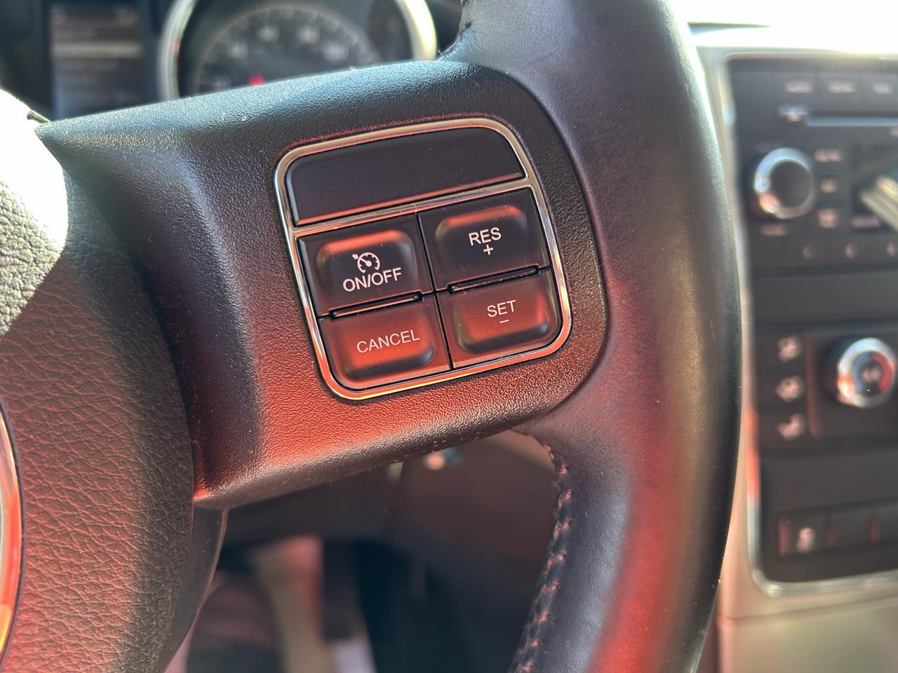 Jeep Grand Cherokee 4WD 4dr Laredo 2012