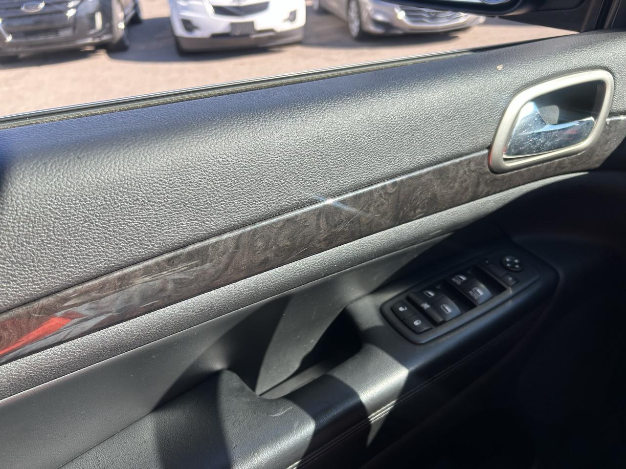 Jeep Grand Cherokee 4WD 4dr Laredo 2012