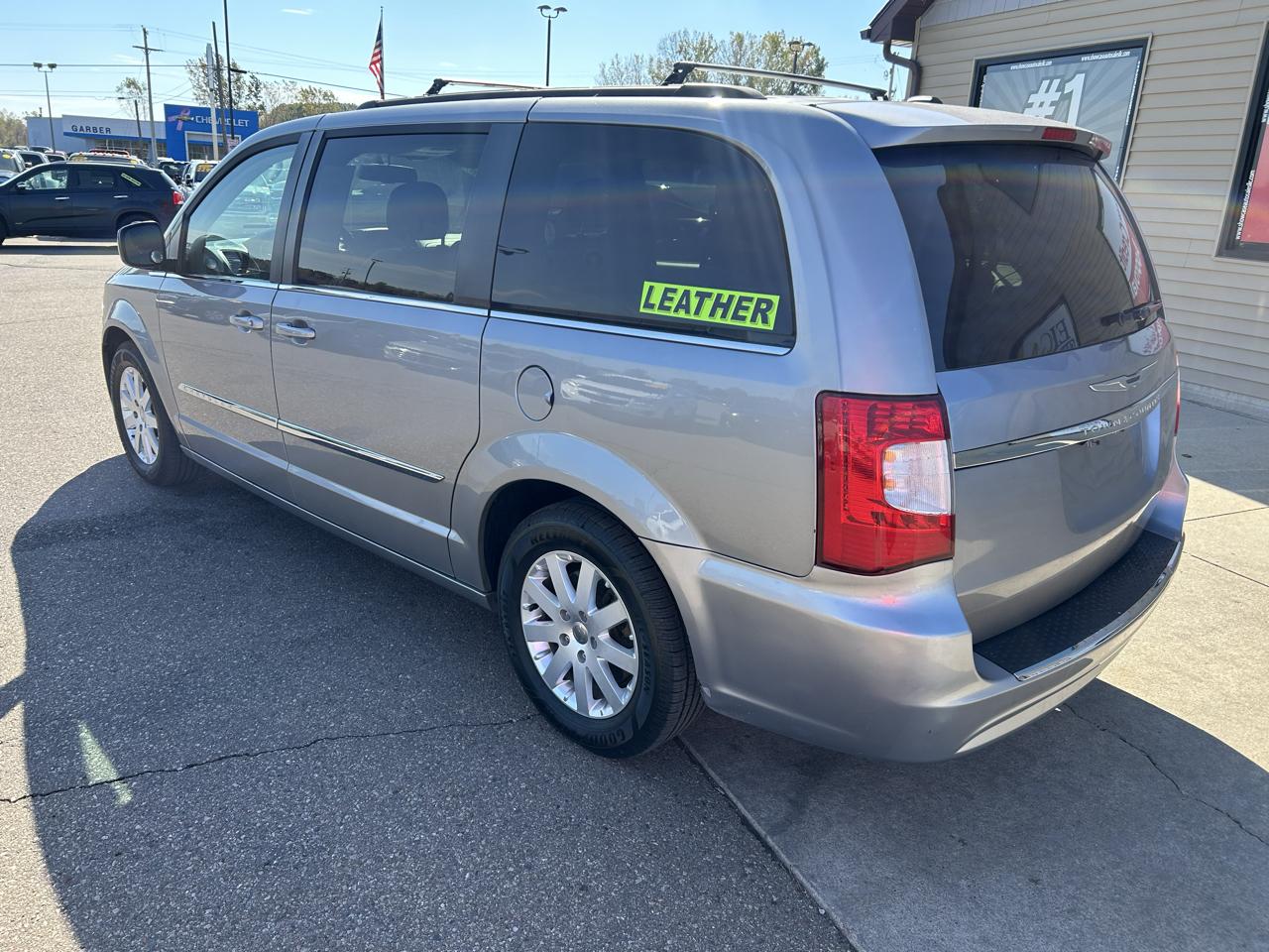 Chrysler Town & Country 4dr Wgn Touring 2016