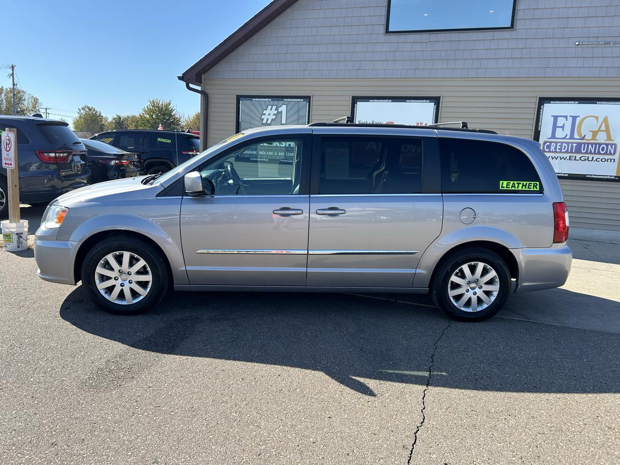 Chrysler Town & Country 4dr Wgn Touring 2016