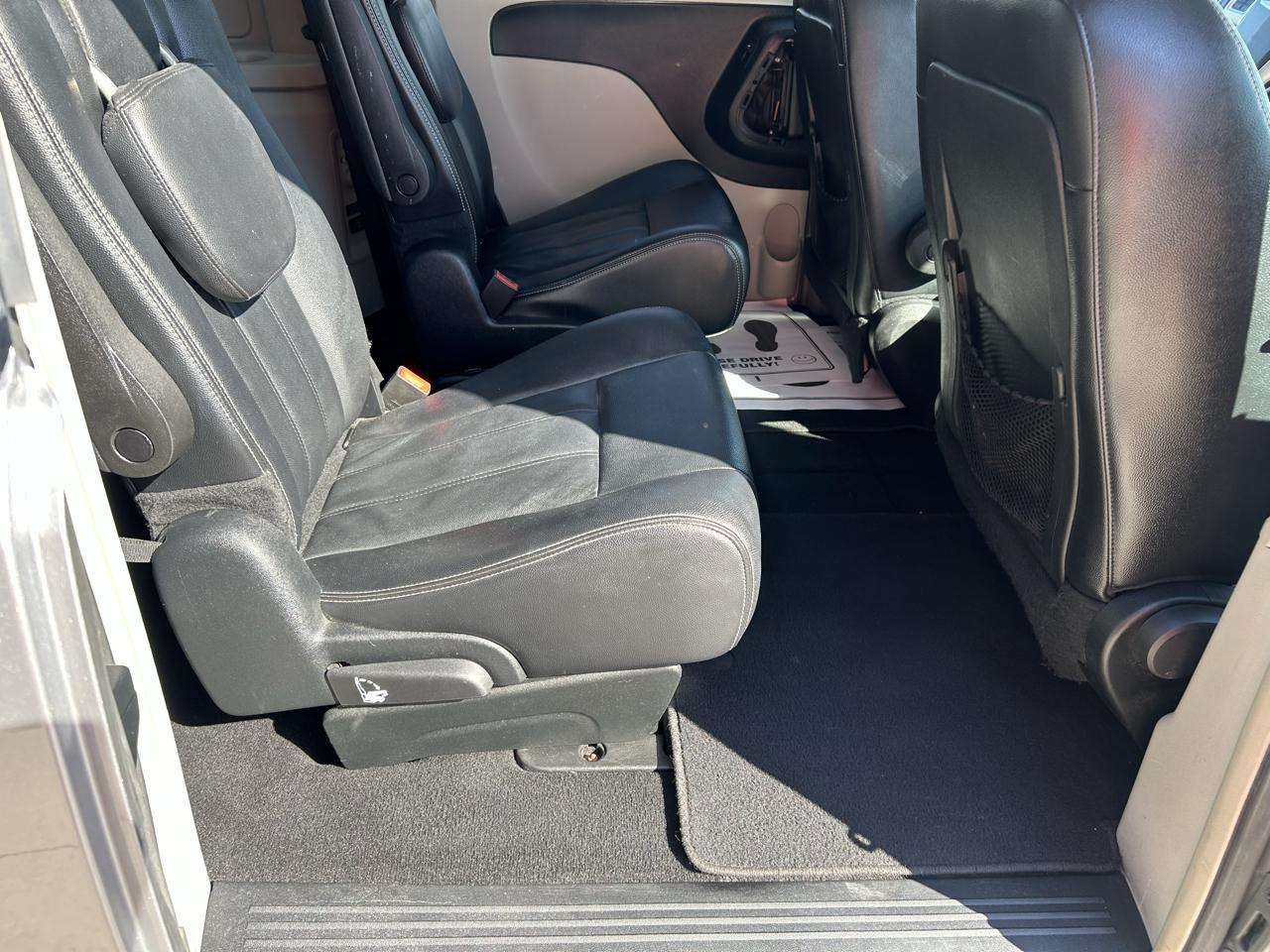 Chrysler Town & Country 4dr Wgn Touring 2016