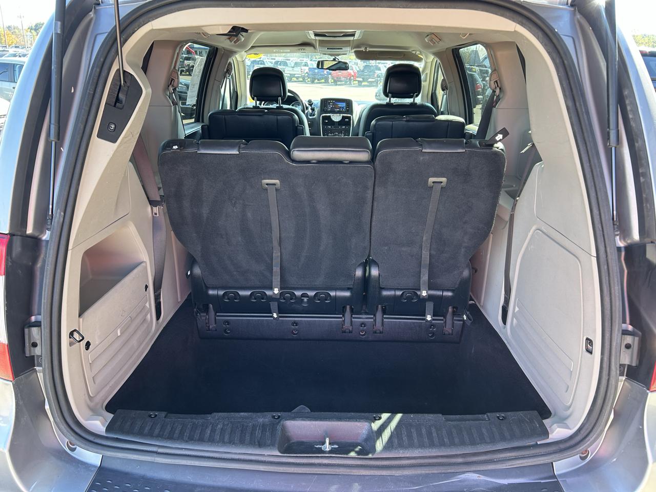 Chrysler Town & Country 4dr Wgn Touring 2016