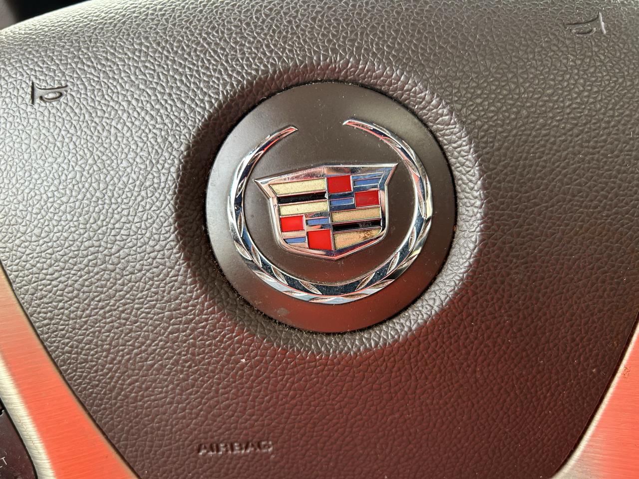 Cadillac Escalade ESV AWD 4dr Platinum Edition 2011