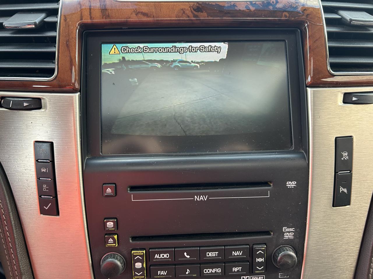 Cadillac Escalade ESV AWD 4dr Platinum Edition 2011