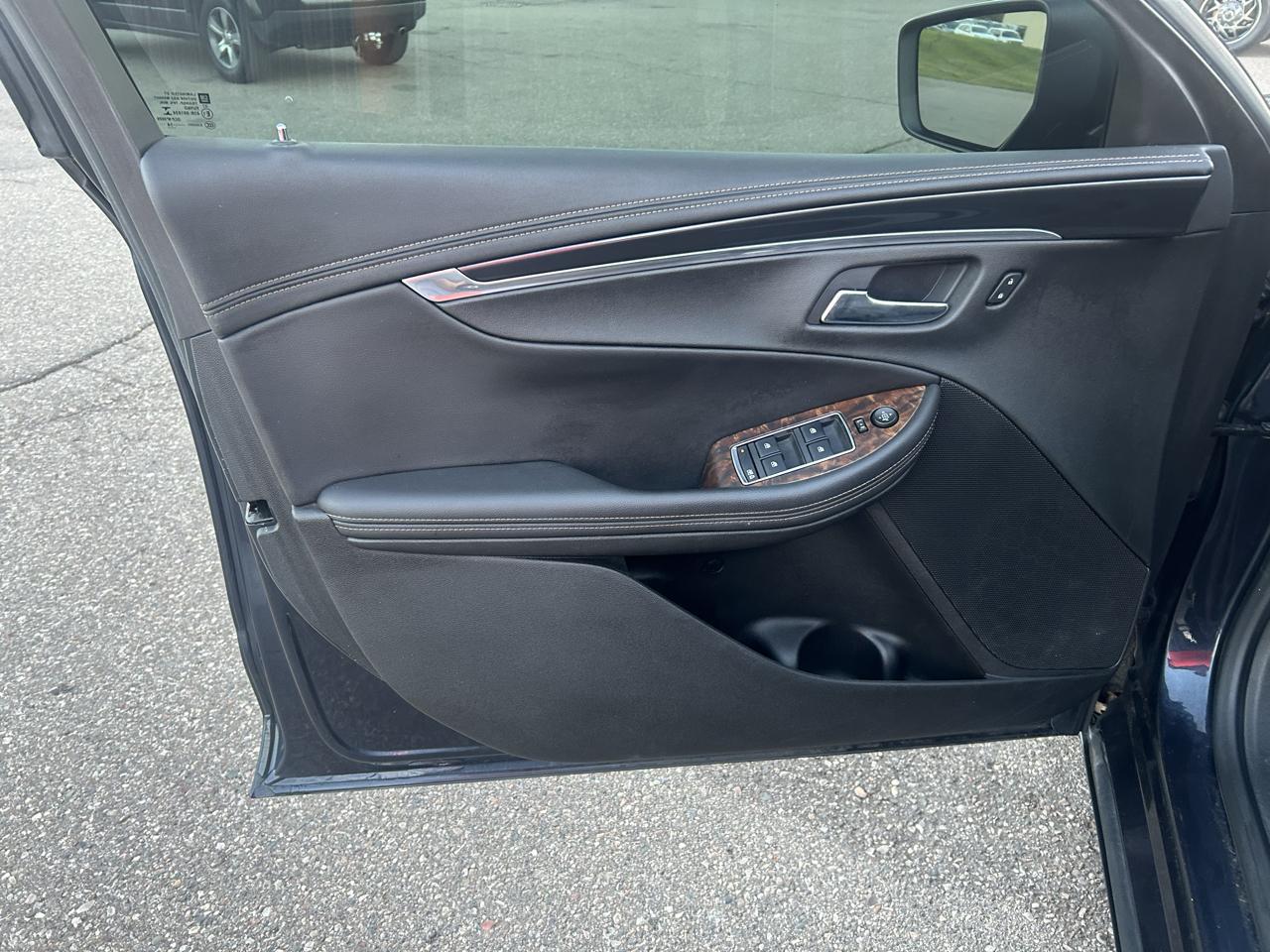 Chevrolet Impala 4dr Sdn LT w/1LT 2014