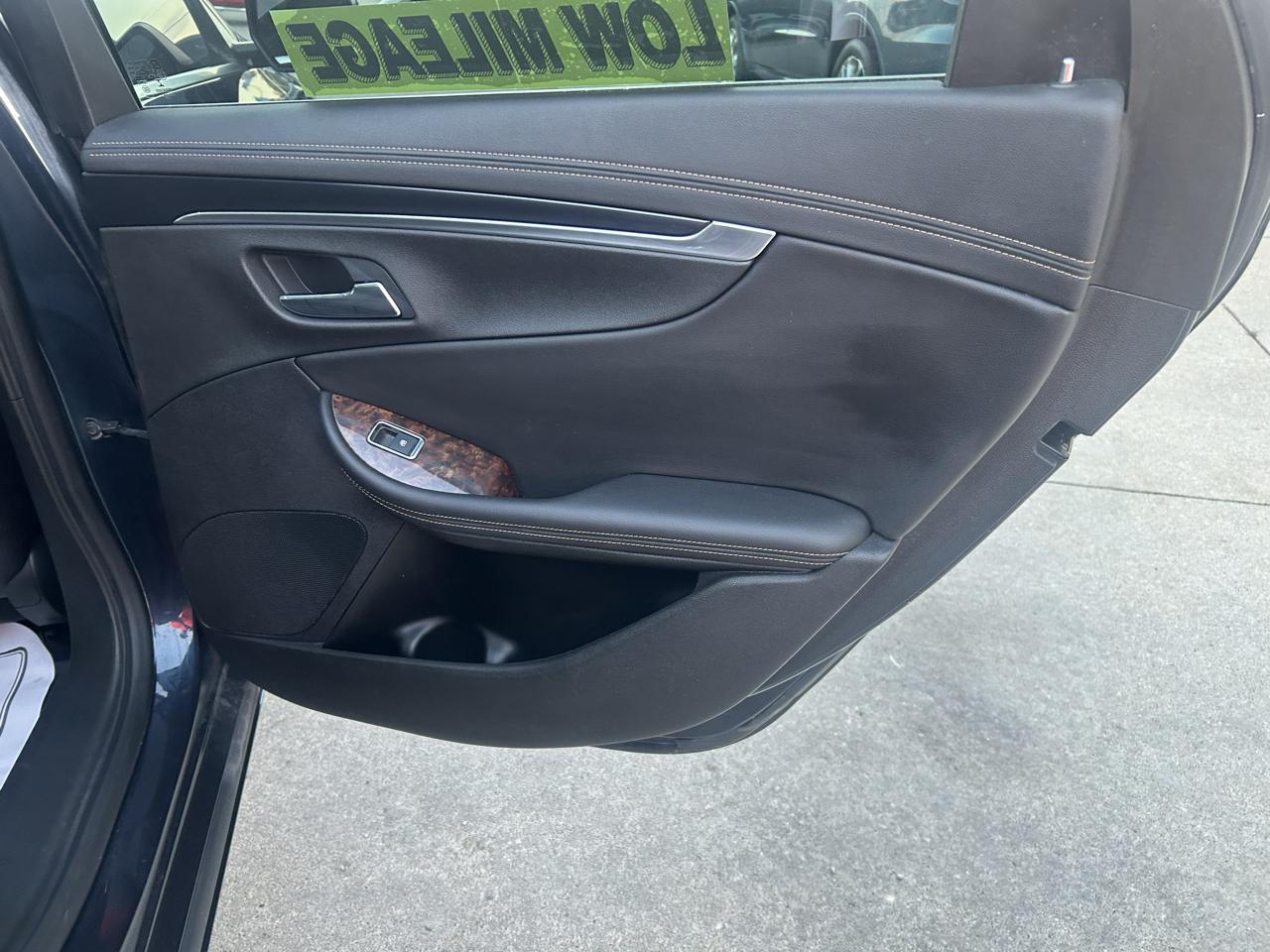 Chevrolet Impala 4dr Sdn LT w/1LT 2014