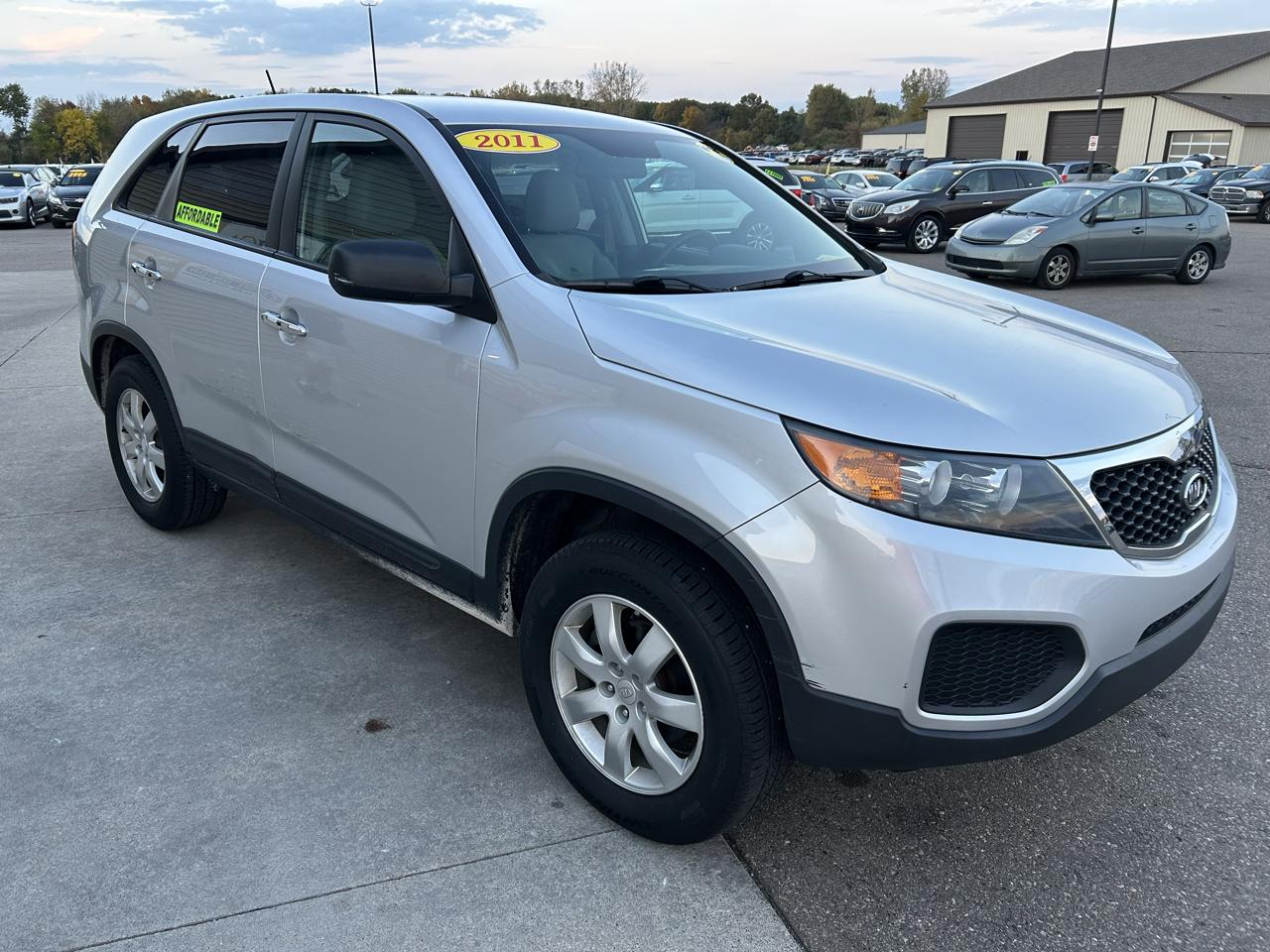 Kia Sorento 2WD 4dr I4 Base 2011