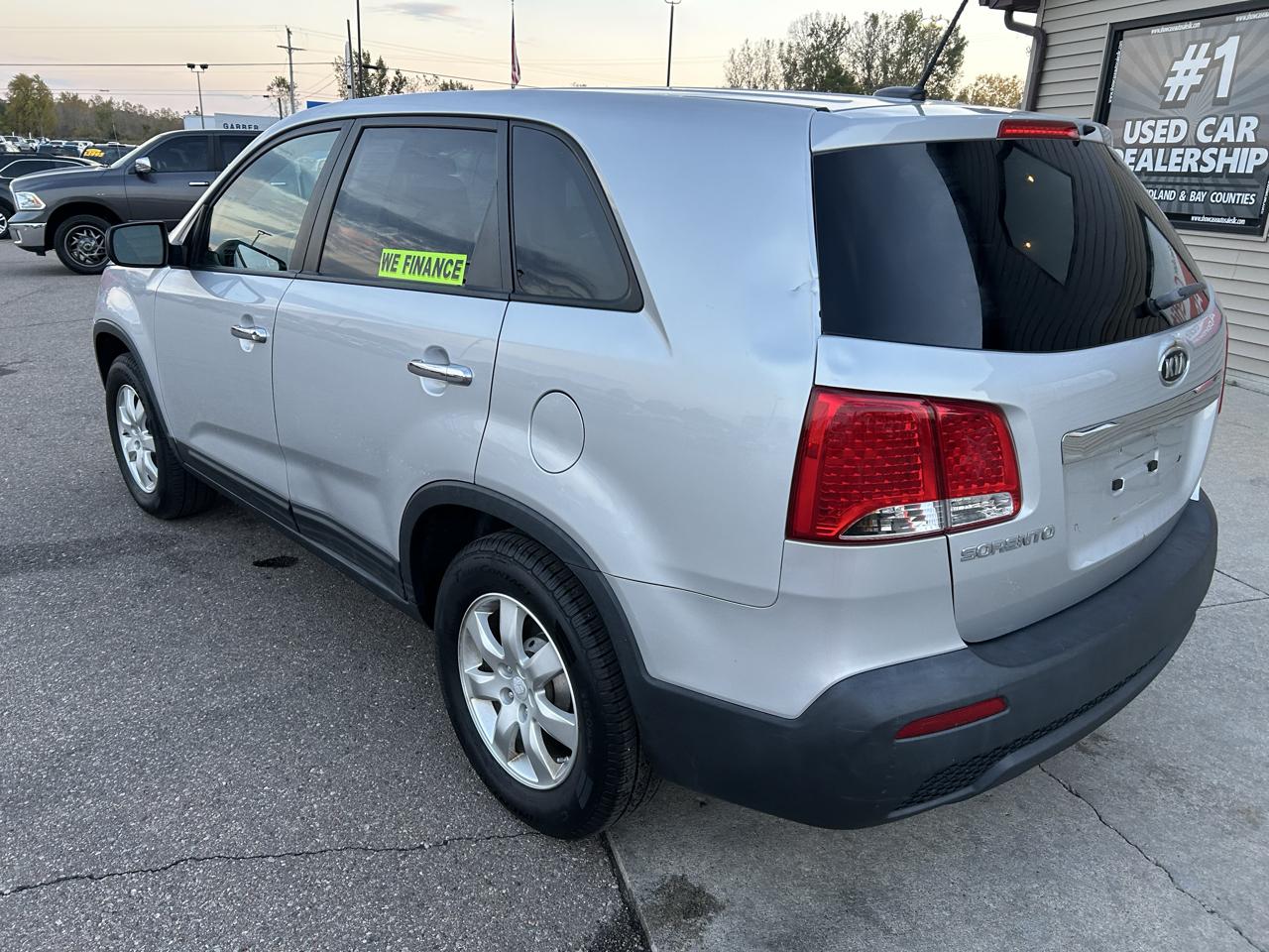 Kia Sorento 2WD 4dr I4 Base 2011
