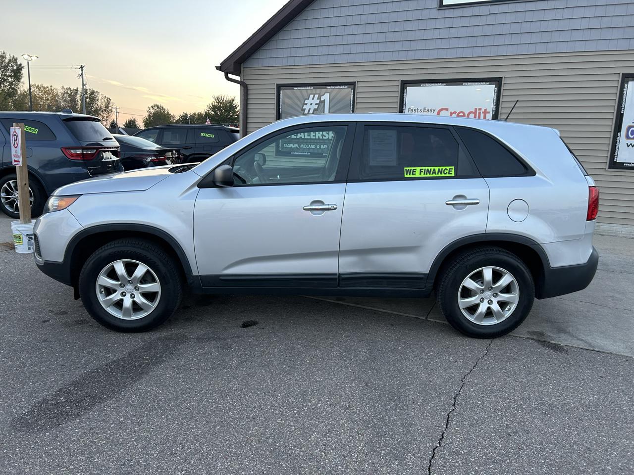 Kia Sorento 2WD 4dr I4 Base 2011