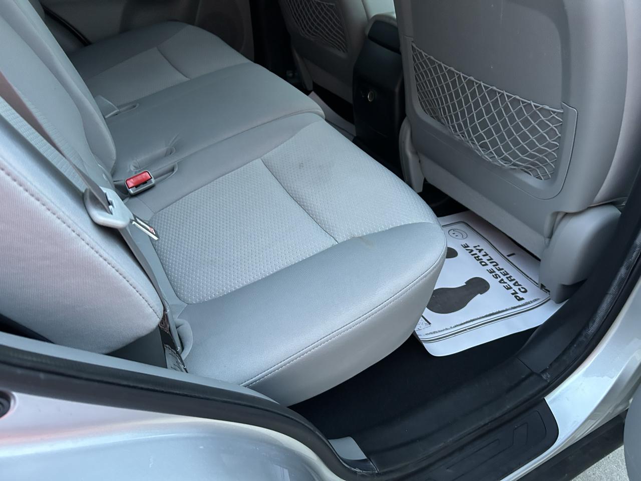 Kia Sorento 2WD 4dr I4 Base 2011