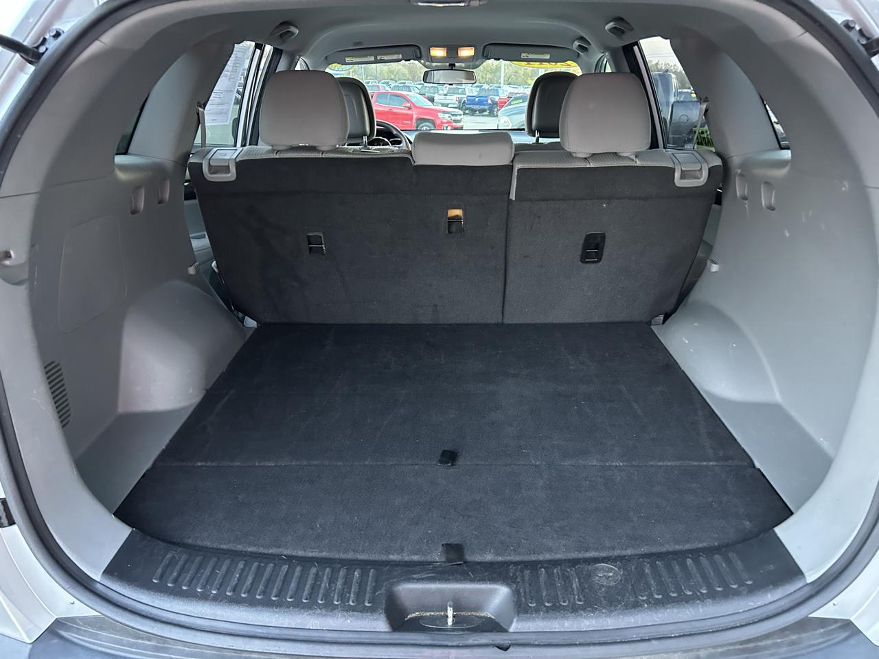 Kia Sorento 2WD 4dr I4 Base 2011