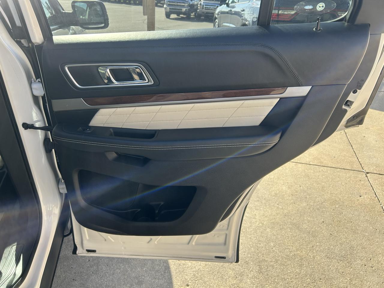 Ford Explorer Platinum 4WD 2018
