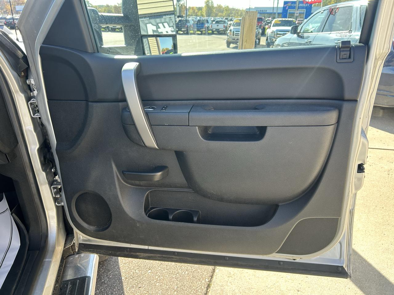 Chevrolet Silverado 2500HD 4WD Crew Cab 153.7" LT 2012