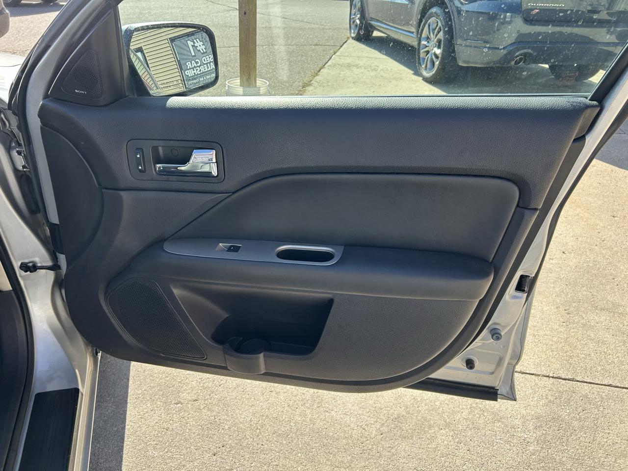 Ford Fusion 4dr Sdn SEL FWD 2010