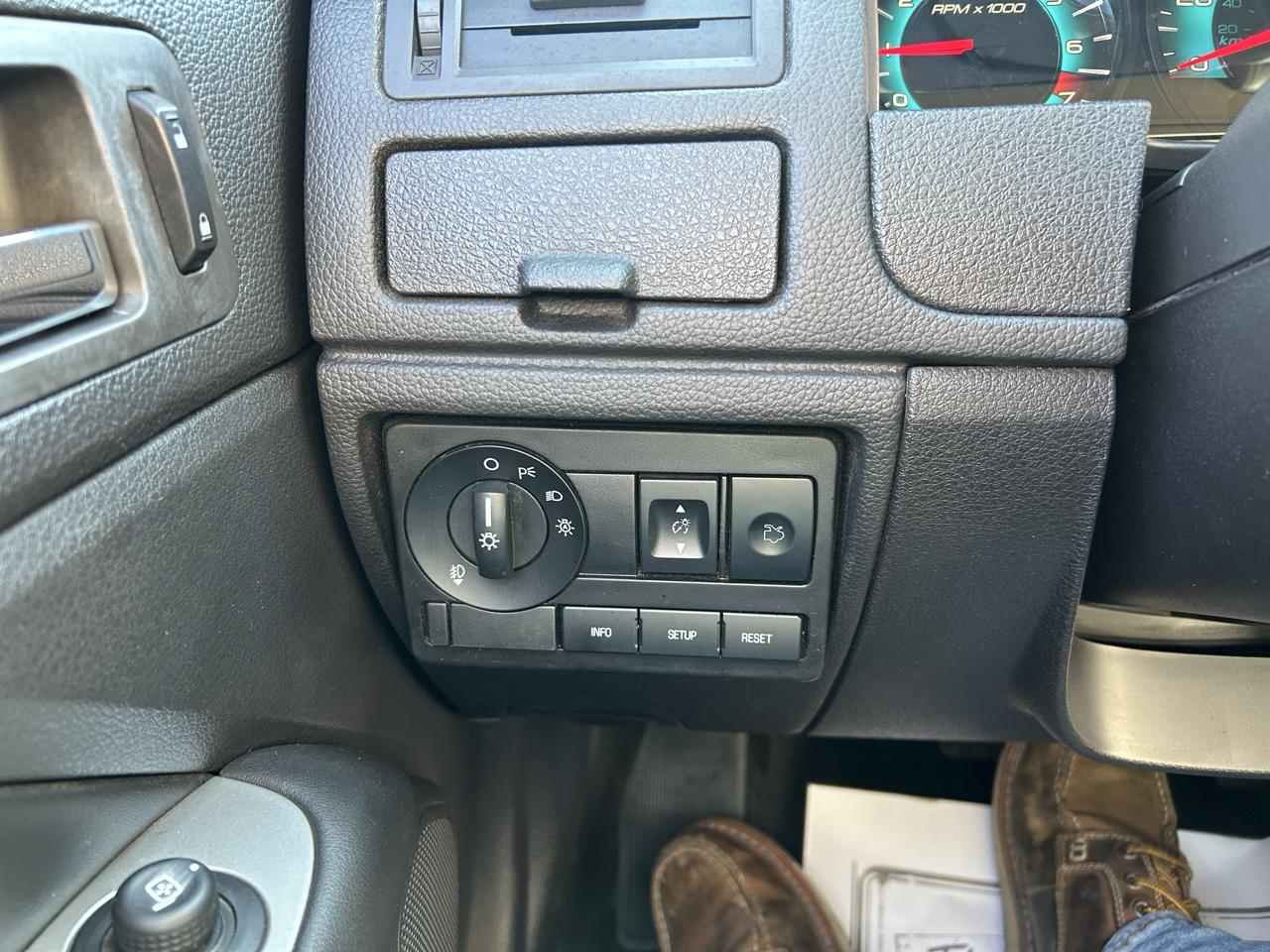 Ford Fusion 4dr Sdn SEL FWD 2010