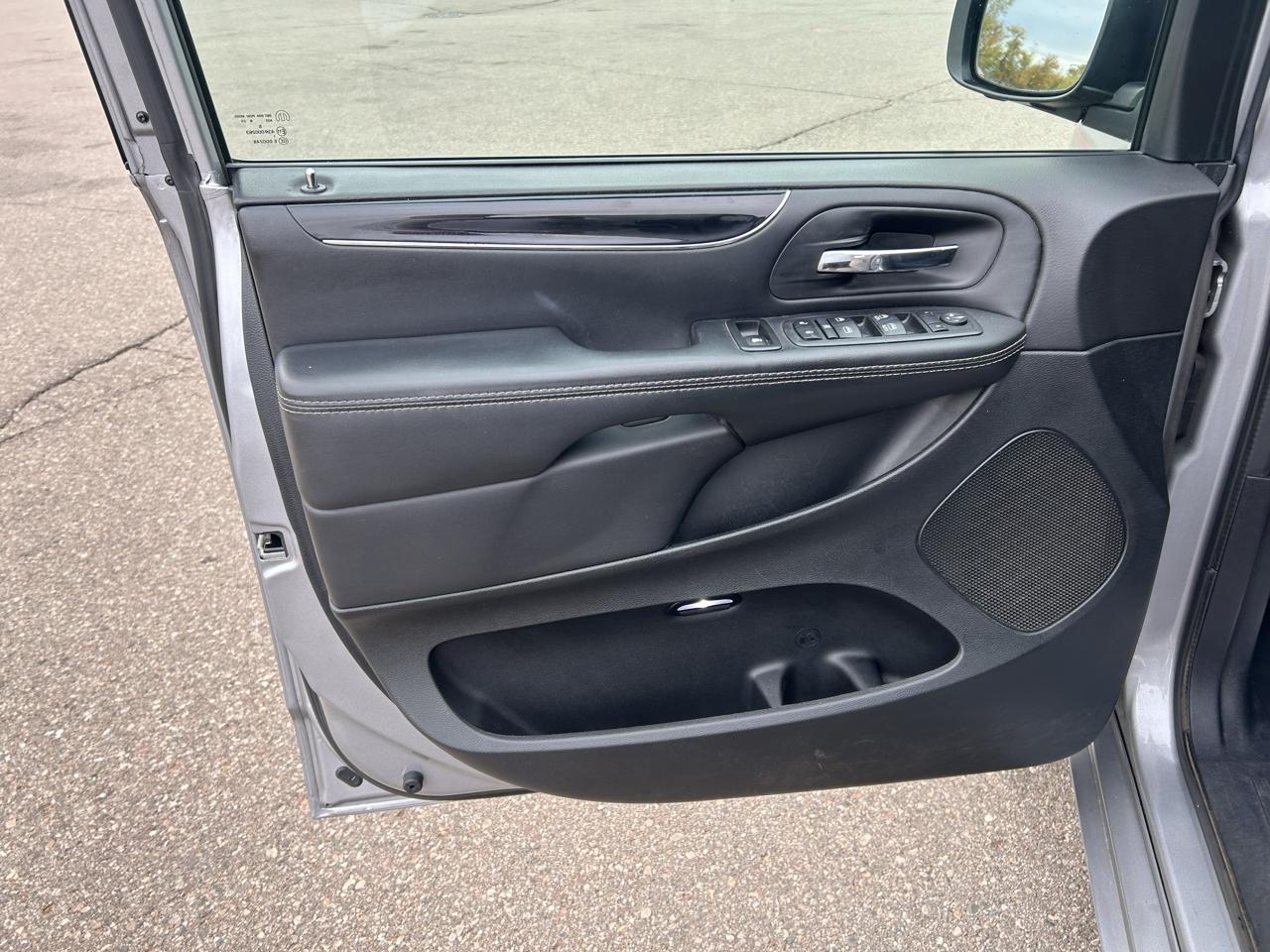 Dodge Grand Caravan SE Plus Wagon 2018