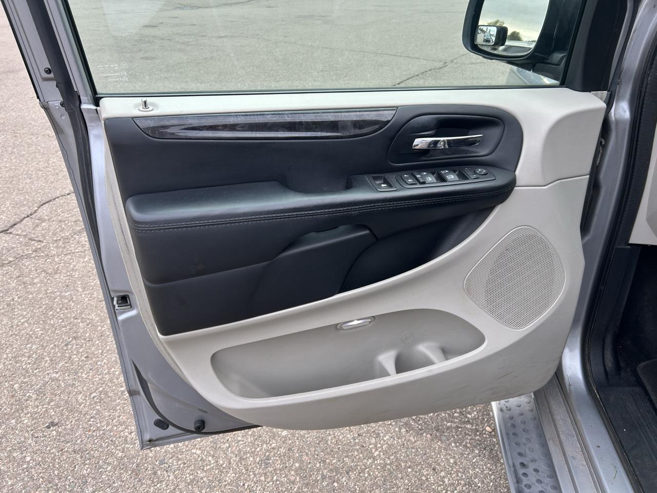 Dodge Grand Caravan 4dr Wgn SXT 2014