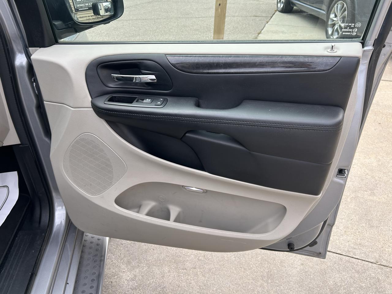 Dodge Grand Caravan 4dr Wgn SXT 2014