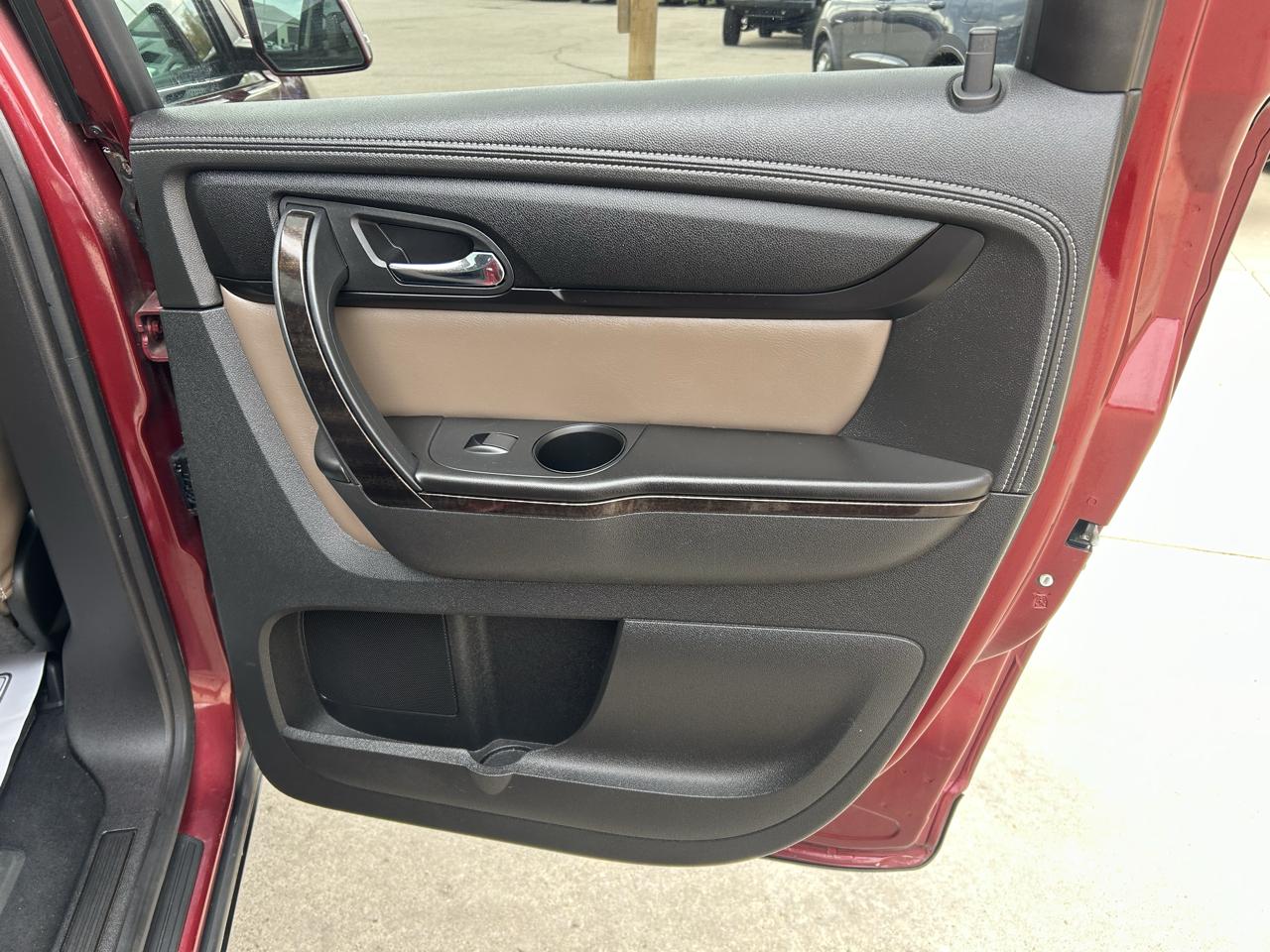 GMC Acadia AWD 4dr SLT w/SLT-1 2015