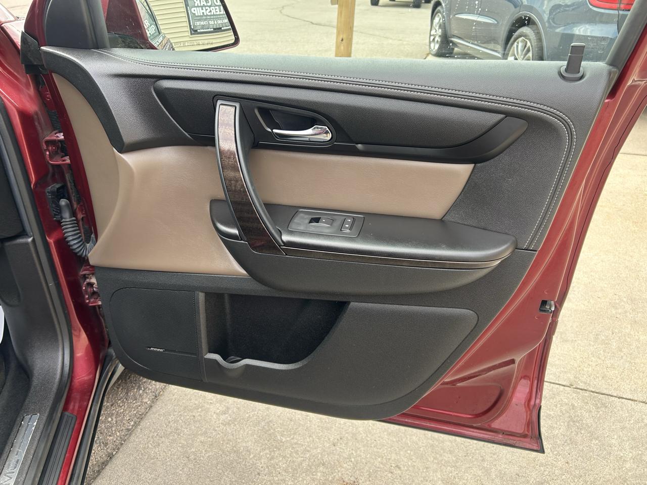 GMC Acadia AWD 4dr SLT w/SLT-1 2015