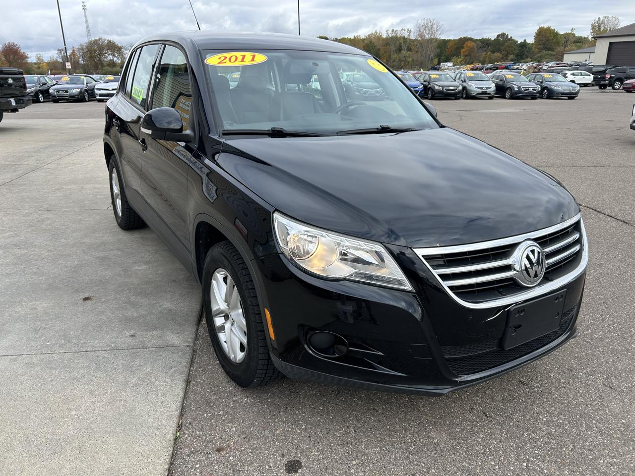 Volkswagen Tiguan 4WD 4dr S 4Motion 2011