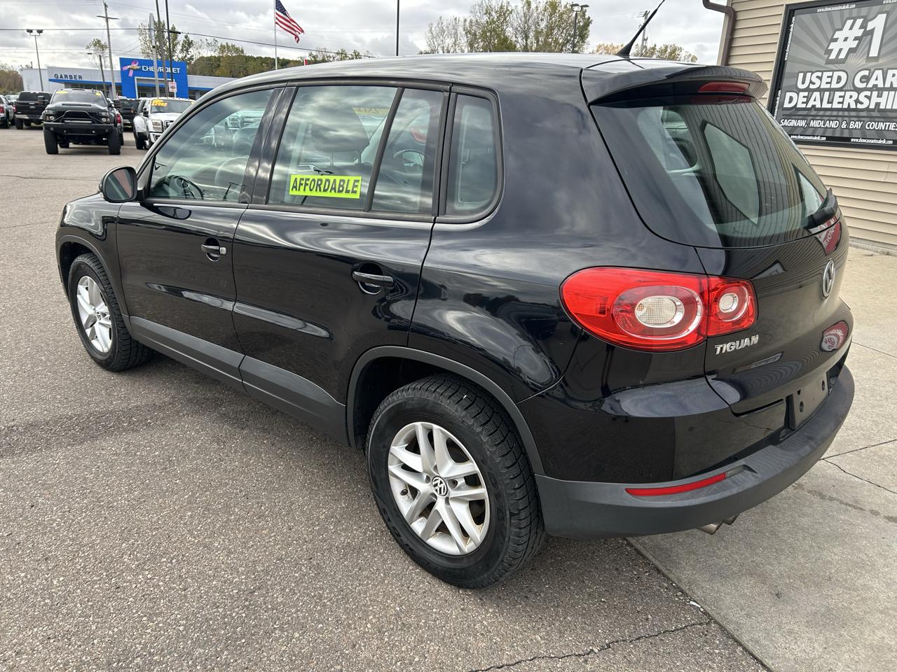 Volkswagen Tiguan 4WD 4dr S 4Motion 2011