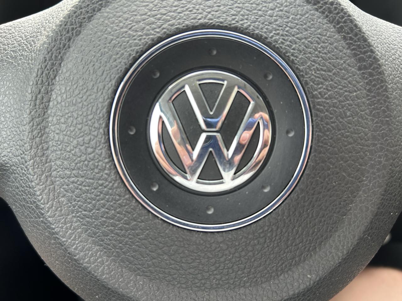 Volkswagen Tiguan 4WD 4dr S 4Motion 2011