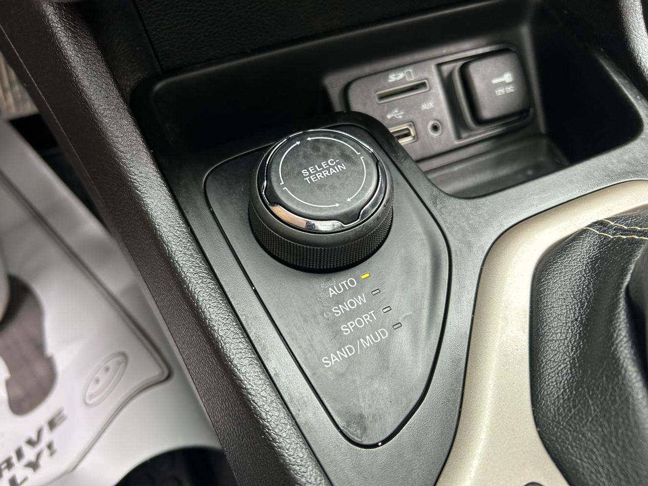 Jeep Cherokee 4WD 4dr North 2017