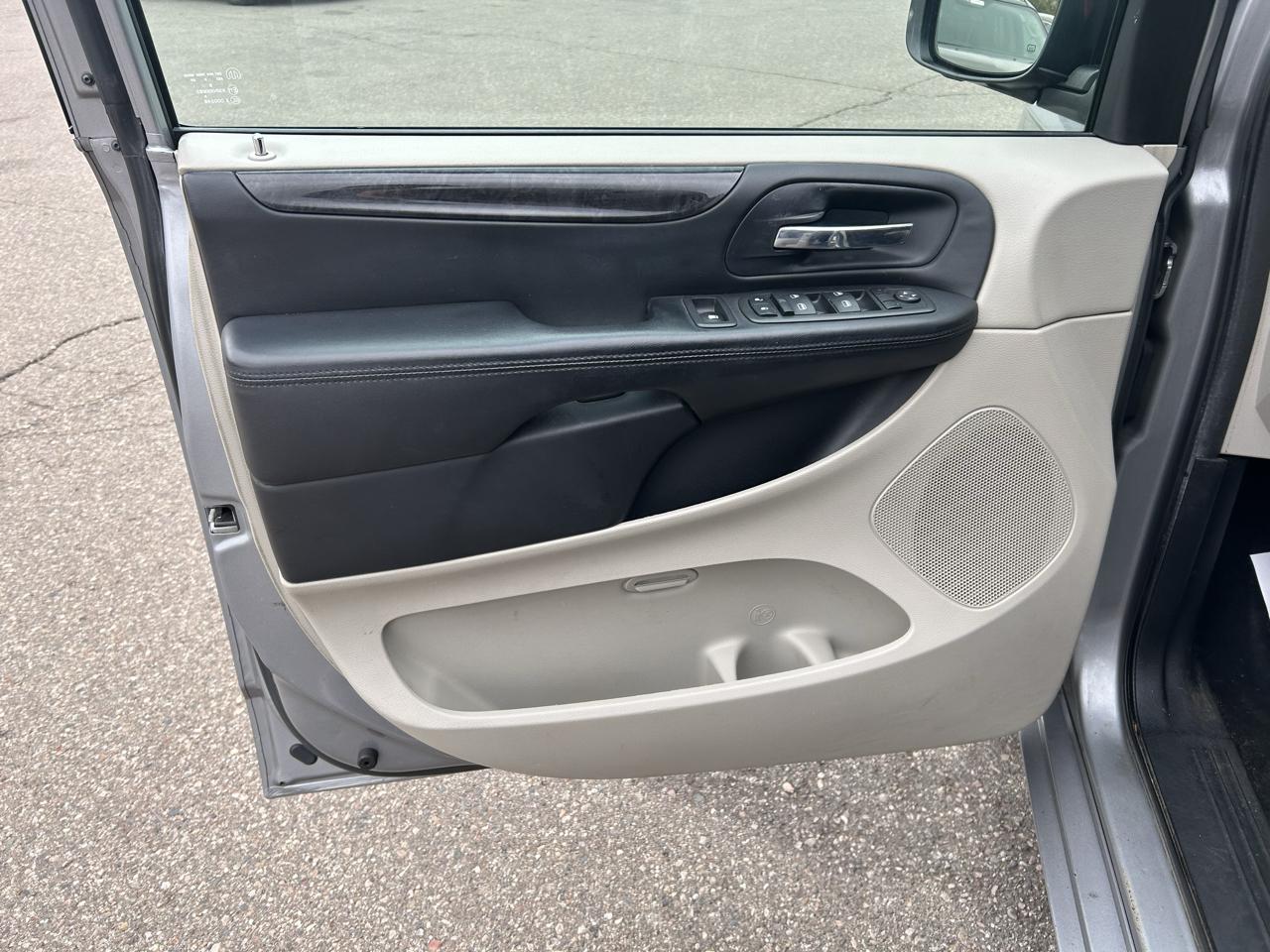 Dodge Grand Caravan 4dr Wgn SXT 2014