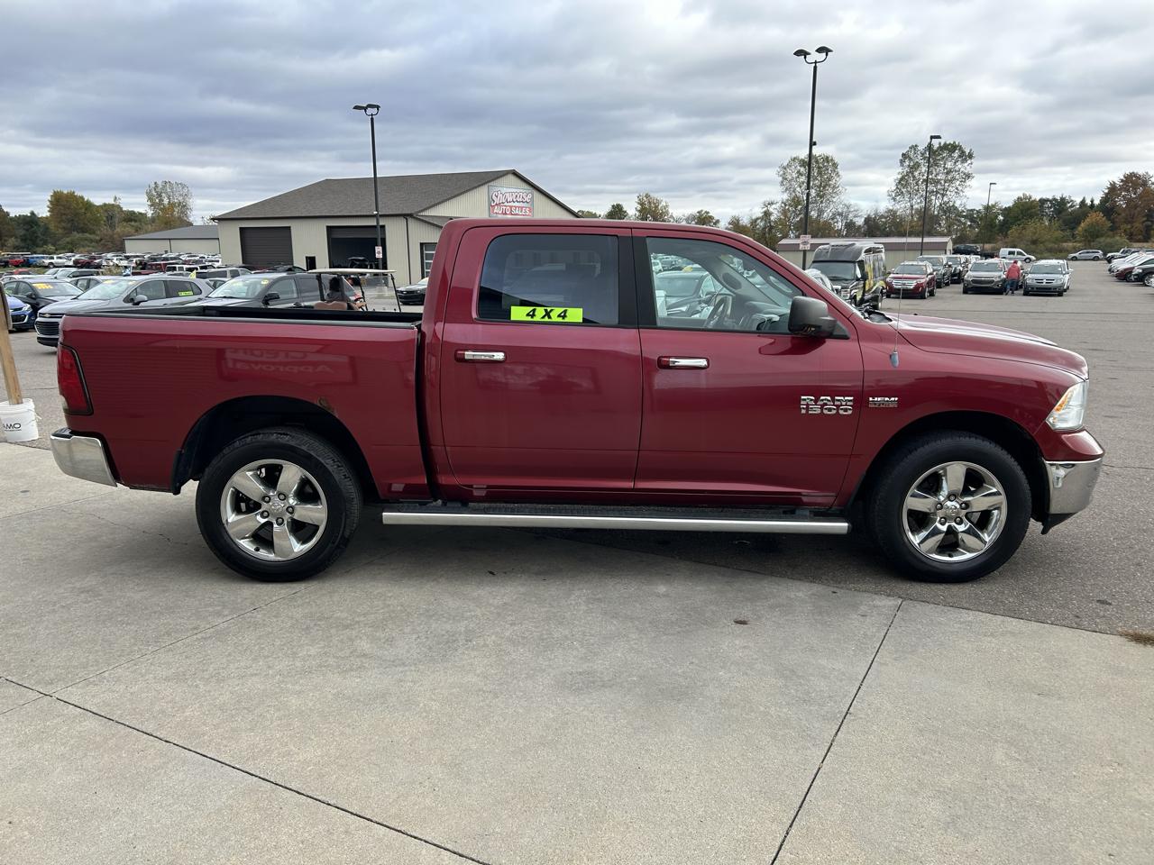 RAM 1500 4WD Crew Cab 140.5" Big Horn 2013