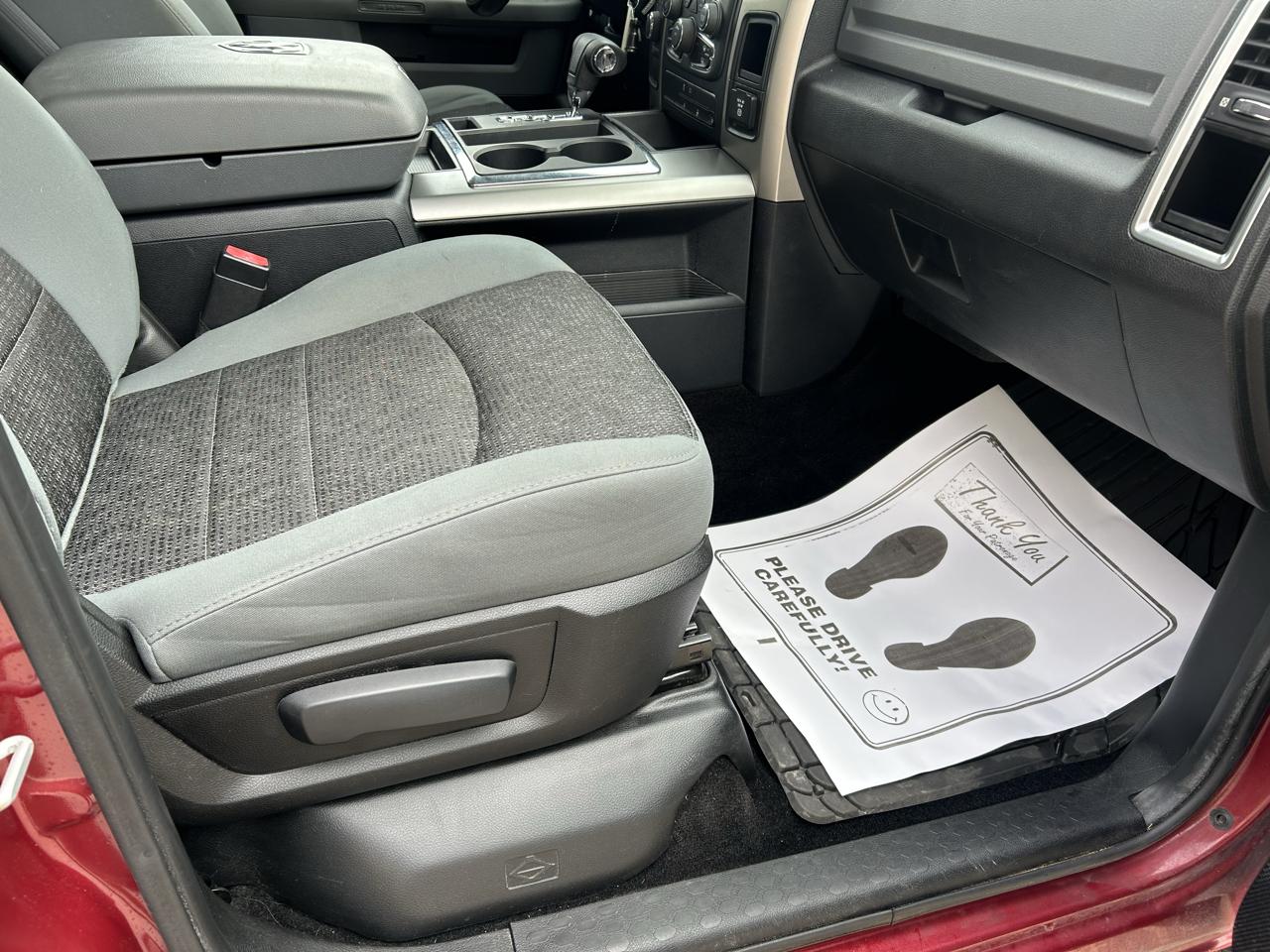 RAM 1500 4WD Crew Cab 140.5" Big Horn 2013