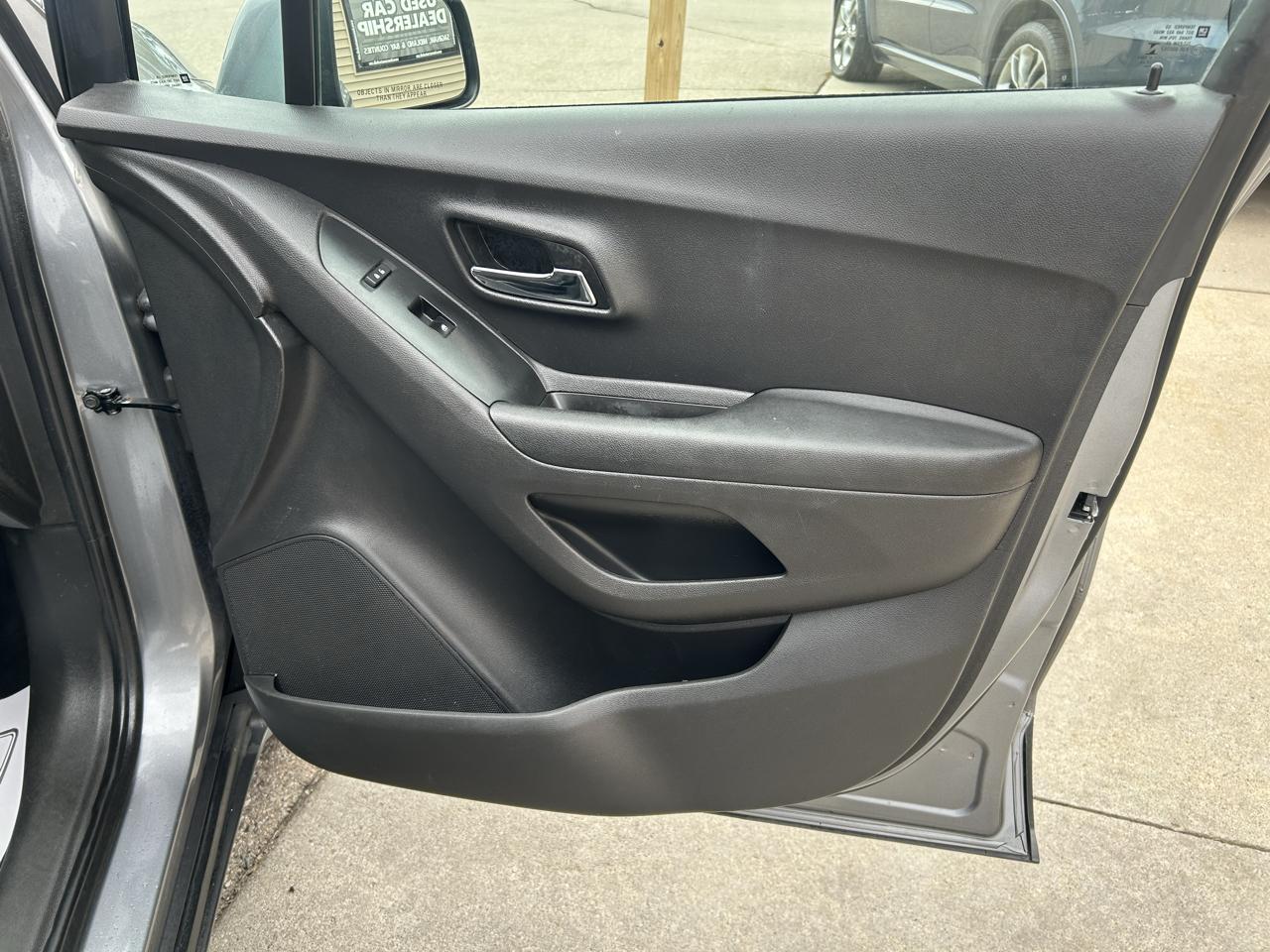 Chevrolet Trax FWD 4dr LS 2020