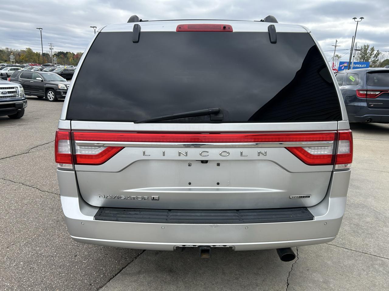 Lincoln Navigator L 2WD 4dr Select 2016