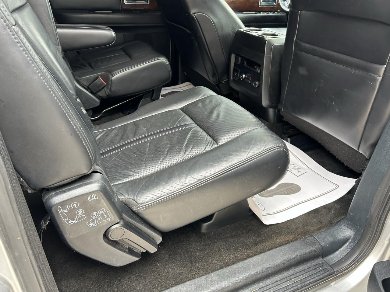 Lincoln Navigator L 2WD 4dr Select 2016