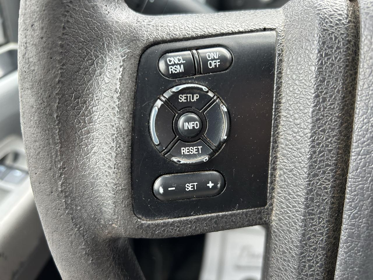 Ford Super Duty F-250 SRW 4WD Crew Cab 156" XLT 2012