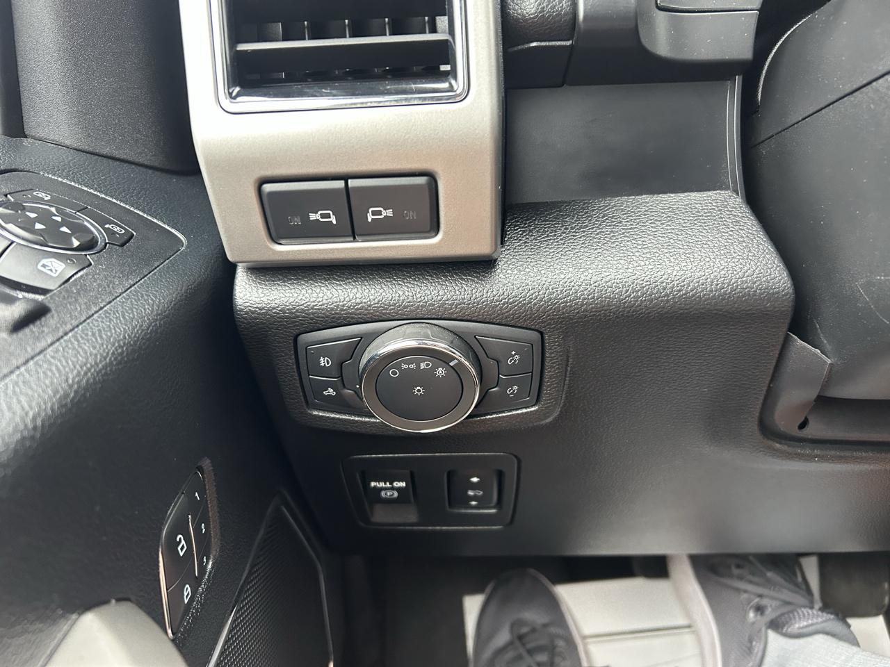 Ford F-150 Lariat 4WD SuperCrew 5.5' Box 2020