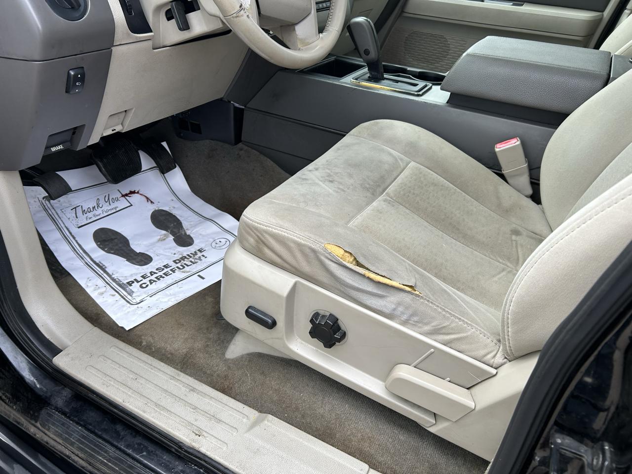 Ford Expedition 4WD 4dr King Ranch 2012