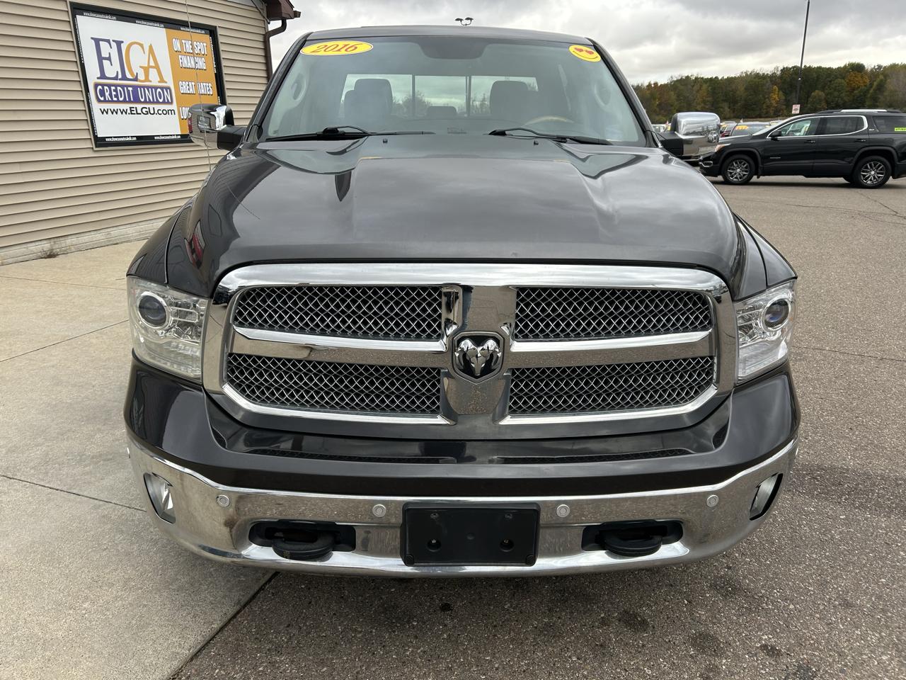 RAM 1500 4WD Crew Cab 140.5" Longhorn 2016