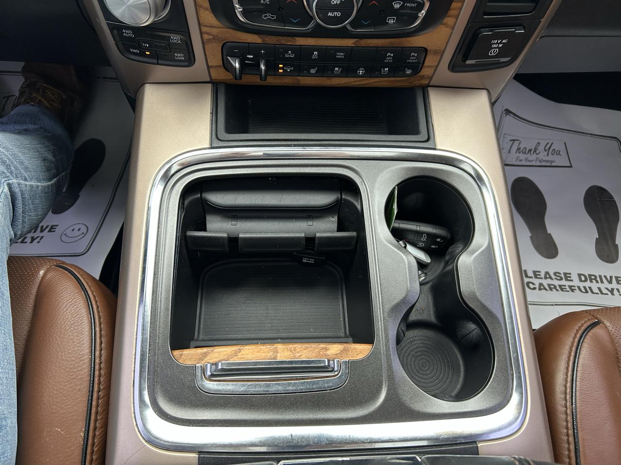 RAM 1500 4WD Crew Cab 140.5" Longhorn 2016