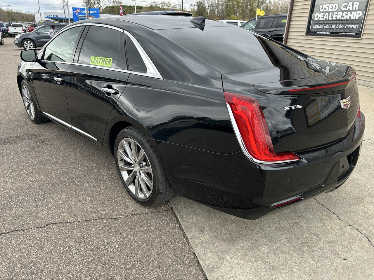 Cadillac XTS 4dr Sdn FWD 2018