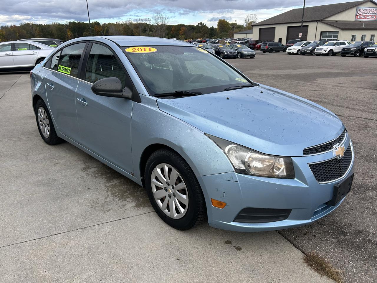 Chevrolet Cruze 4dr Sdn LS 2011