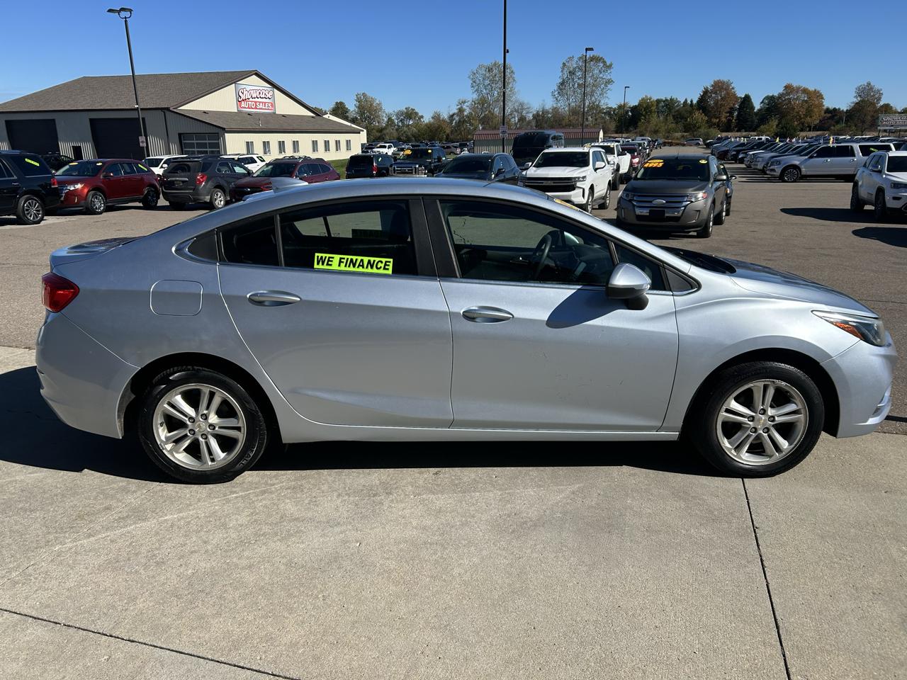 Chevrolet Cruze 4dr Sdn 1.4L LT w/1SD 2017