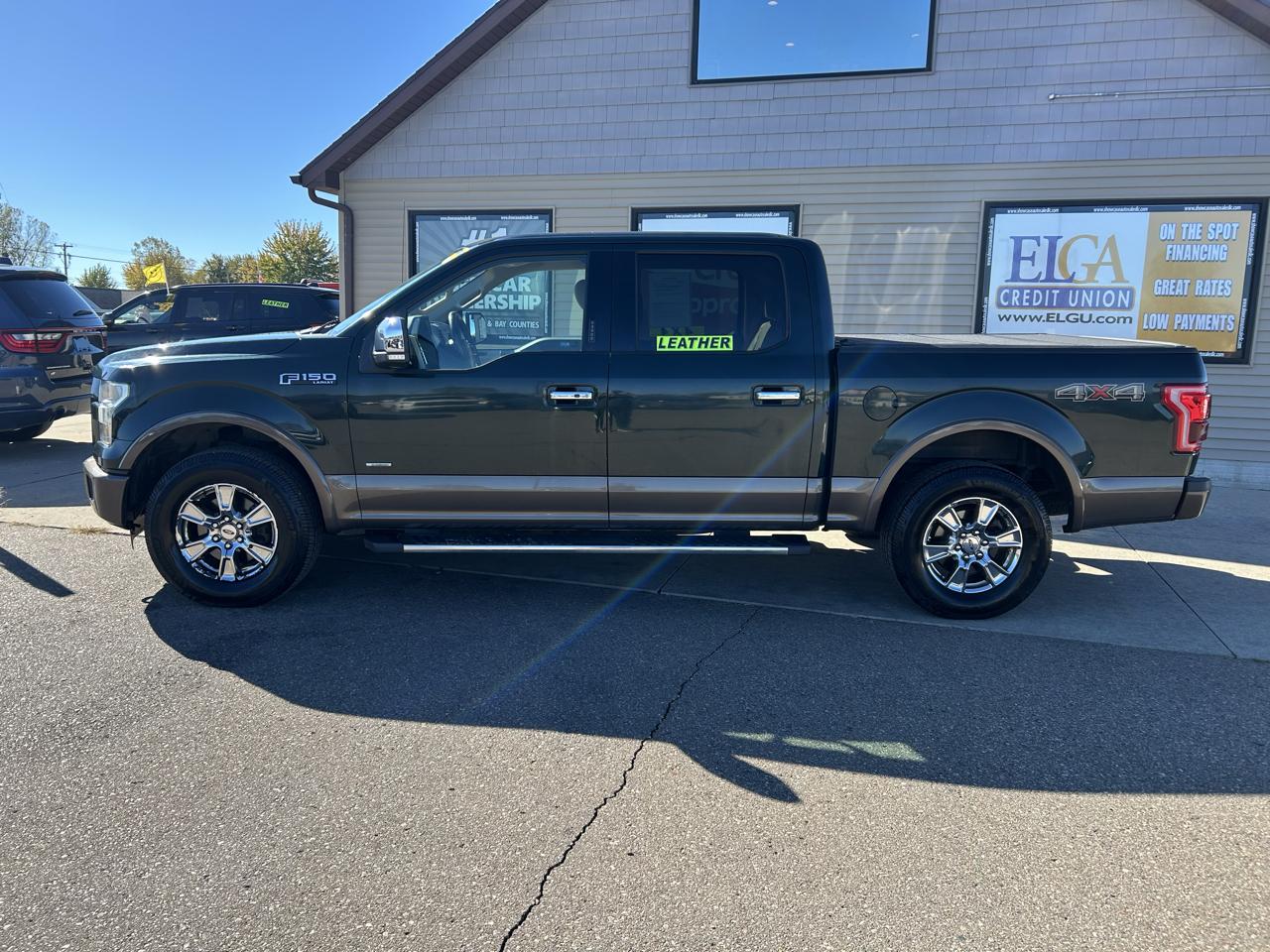 Ford F-150 4WD SuperCrew 145" Lariat 2015